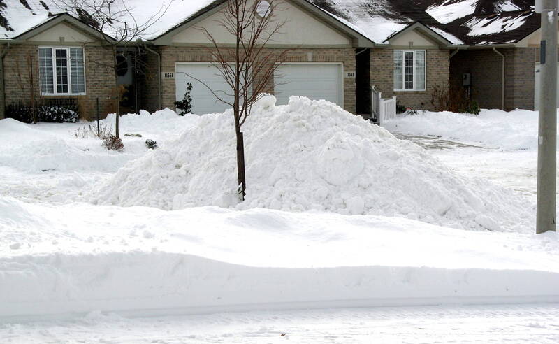 How to Plow a Driveway